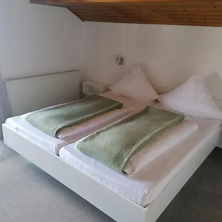 Pension an der Linde-3