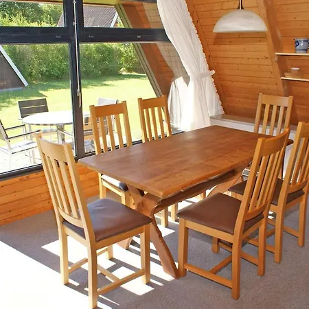 Zeltdachhaus für die ganze Familie-2