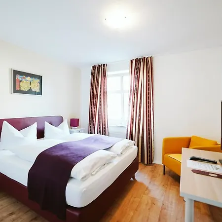 Hotel Gruener Baum-3