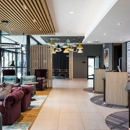 Holiday Inn Express - Freiburg - City Centre-2