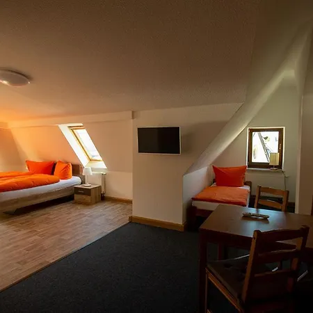 Wurzelrudis Hostel-2