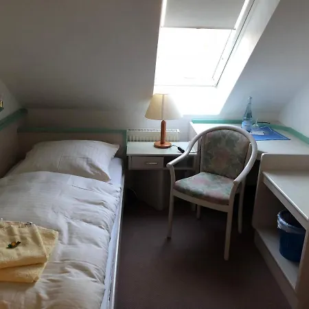 Hotel zum Kreidesee, kein Urlaubshotel !-3