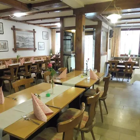 Hotel Gasthof zum Engel-3