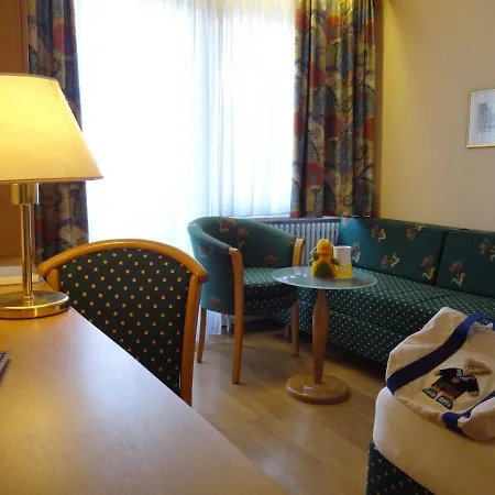 Hotel Hirsch-2