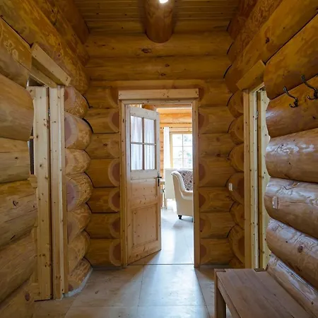 Luxus-Ferienhaus Blockhaus Chalet Nr 3 Toplage am Feldberg mit Sauna, Outdoor-Hottub, Kamin auf 1300m üM-3