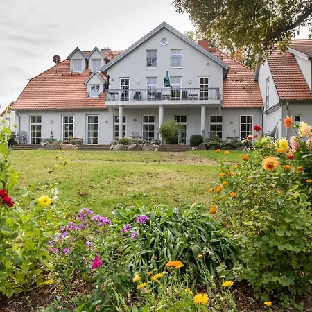 Herrenhaus Jürgenshof-2