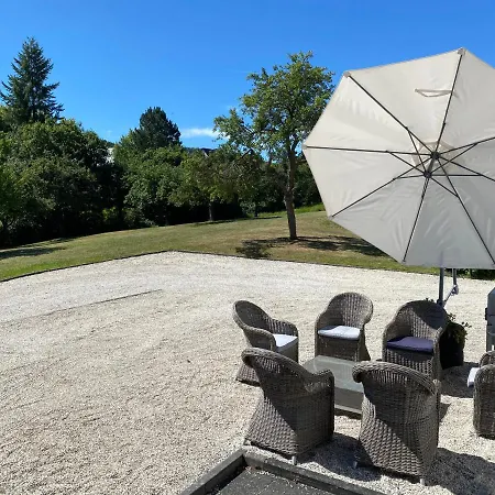 Nürburgring Ferienhaus m. Parkplatz - Klima - Garten und viel Platz-2