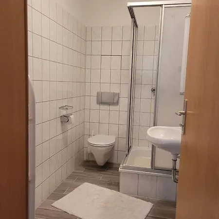Jena Paradies-2