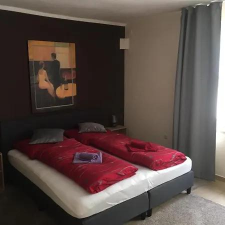 PENSION zur alten Gärtnerei-3