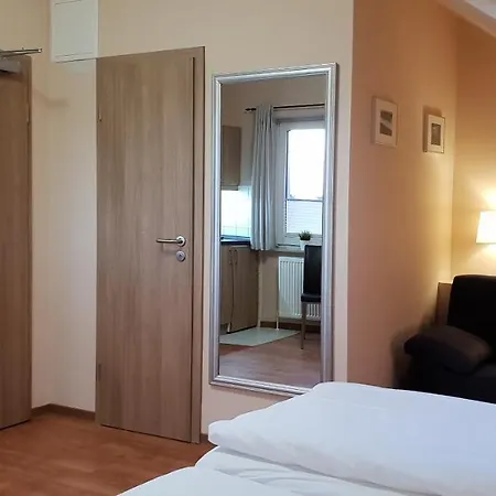 Airport Hotel One Aparthotel Sylt-2