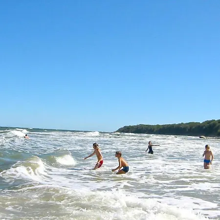 strandnah mit Balkon, gratis Nutzung vom AHOI Erlebnisbad und Sauna in Sellin - Strandhaus Mönchgut FeWo13-2