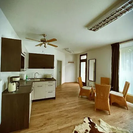 Apartment am Steinplatz-3