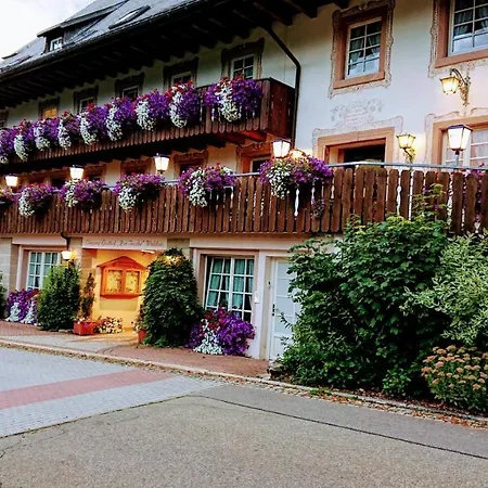 Zur Traube Schwarzwaldhotel & Restaurant Am Titisee-2