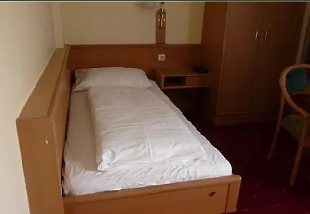Hotel Domino-2