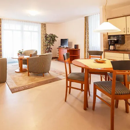 Strandvillen Binz - Ferienwohnung mit Meerblick, 1 Schlafzimmer und Balkon SV-752-3