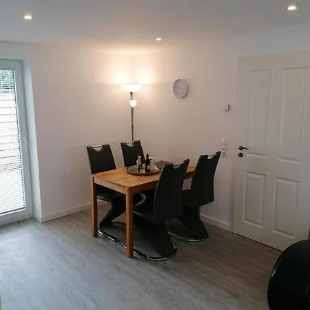 Sharky Ferienwohnung in Bahnhofsnähe-2
