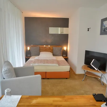 Art Hotel Weingarten - Pizzeria Restaurant-2