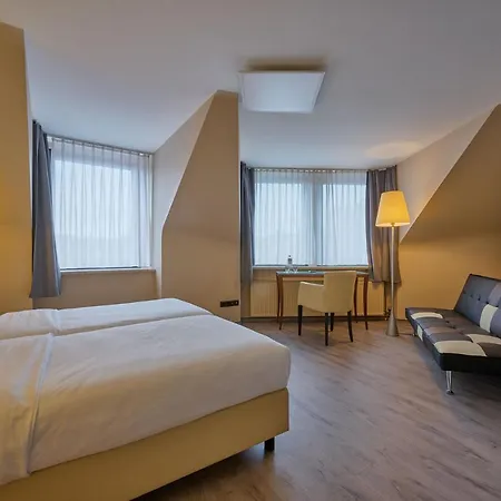 Cityhotel Kaiser Karl Aachen-2