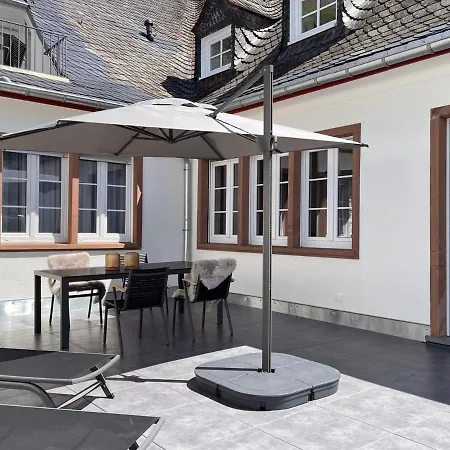 Villa Burglay Ferienwohnungen mit und ohne Sauna-3