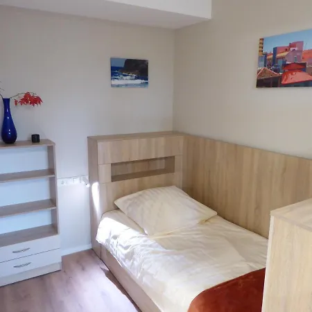 Studio Apartment 2-3