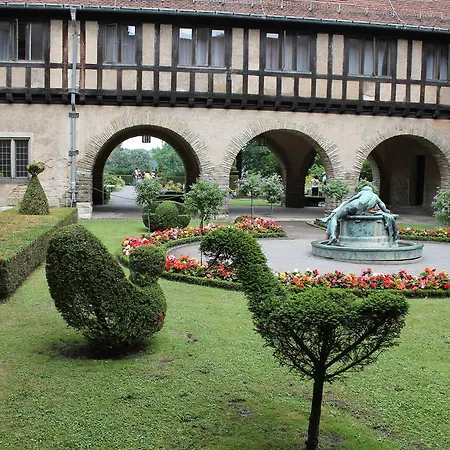 Relexa Schlosshotel Cecilienhof-2