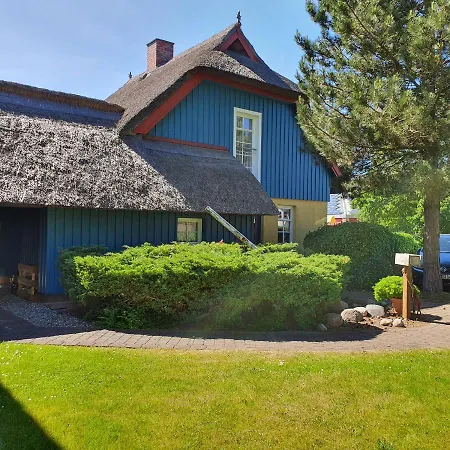 Leuchtturmhaus by Ferienhaus Strandgut-3