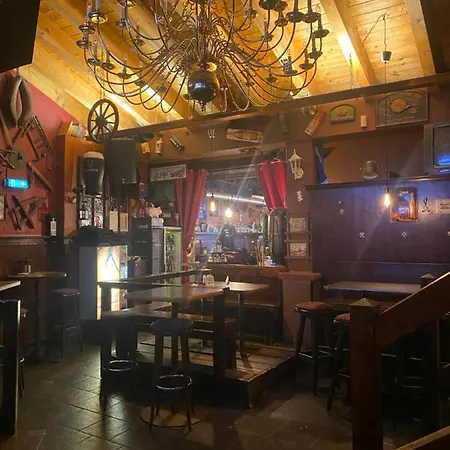 Schlafen über der Whiskybar-2