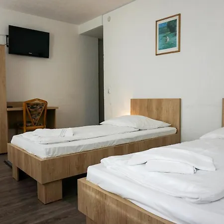 Hotel Kreuz-2
