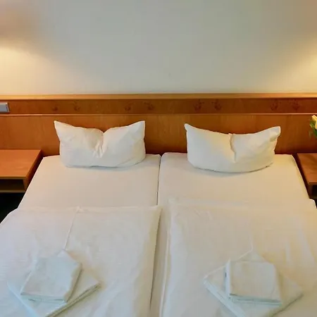 Landhotel Günzburg-2