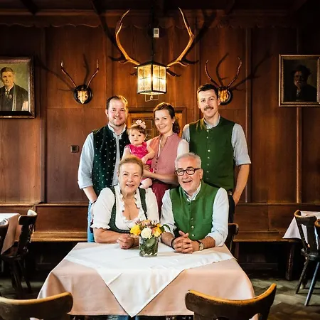 Hotel Gasthof Alte Post Holzkirchen-3