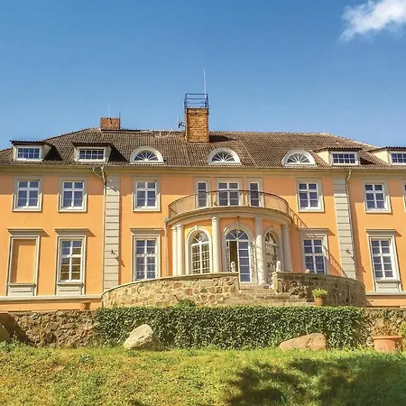 Herrenhaus Luebbenow-2