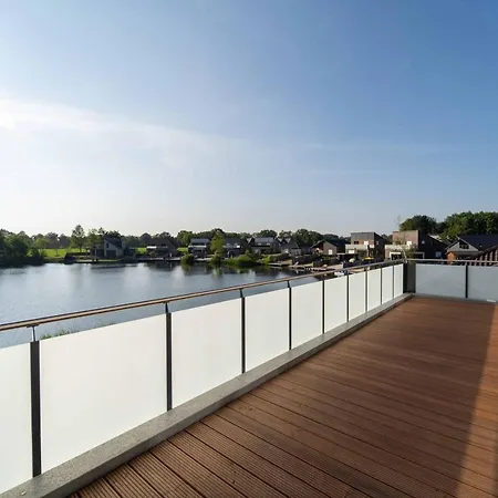 Seevilla am See mit Sauna, Kamin, privatem Steg und Seezugang-2