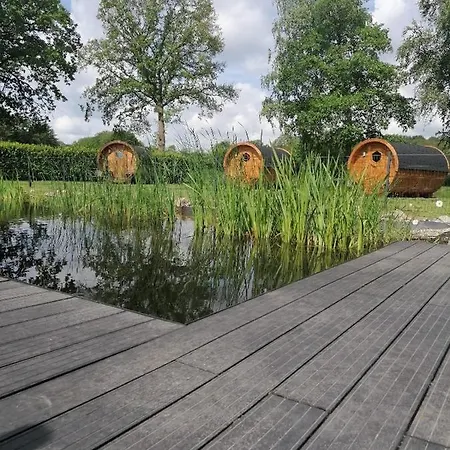 Gemütliches Schlaffass am Schwimmteich mit Heizung-3
