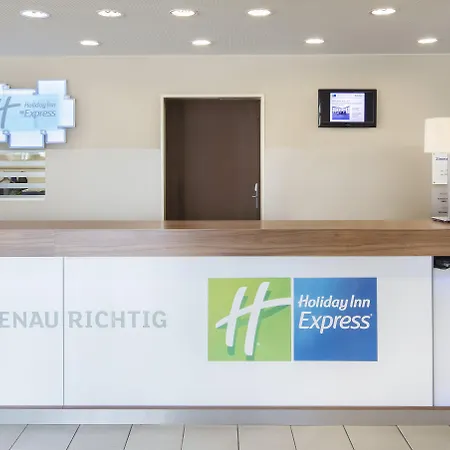 Holiday Inn Express Munich Airport-3