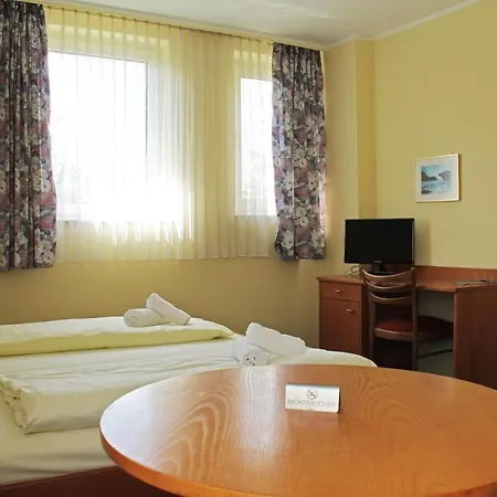 Autobahn Hotel Pfungstadt Ost-3