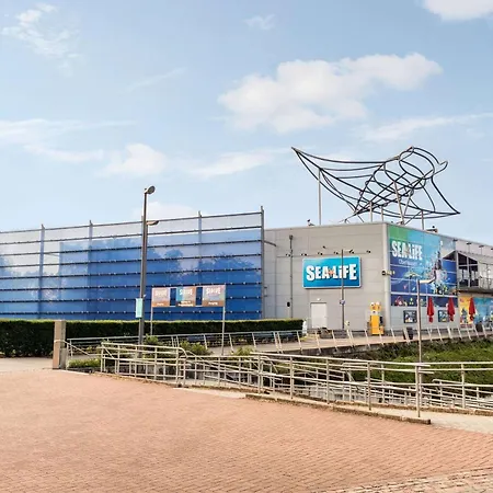 Super 8 by Wyndham Oberhausen am Centro-3
