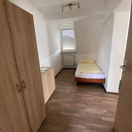 Budget Hostel Mannheim-2