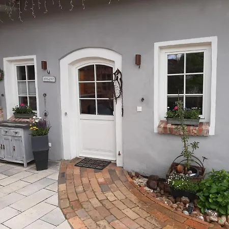 Altes Gewölbe mit Sauna und Whirlpool im Außenbereich-3