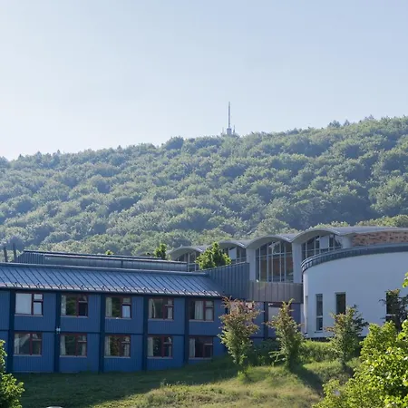 Hermann Neuberger Sportschule-3