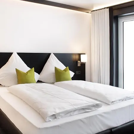 Rhe Hotel By Wmm Hotels-2