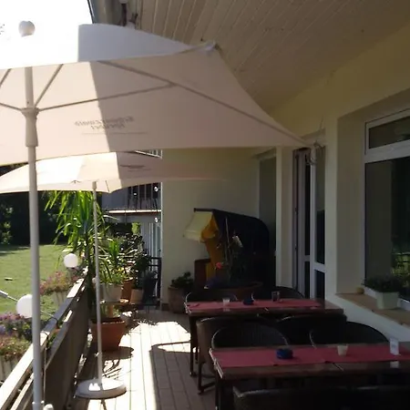 Hotel Schlossgarten-3