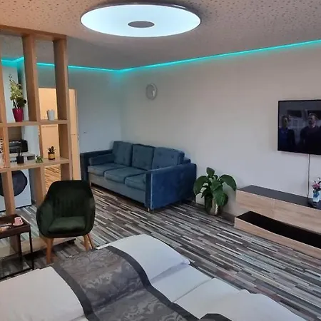 Studio-Apartment ' Andrei 1 ' - Neu in Neuburg an der Donau-3