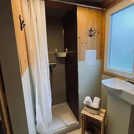 Tiny House Werse im PIER9 Tiny House Hotel-2