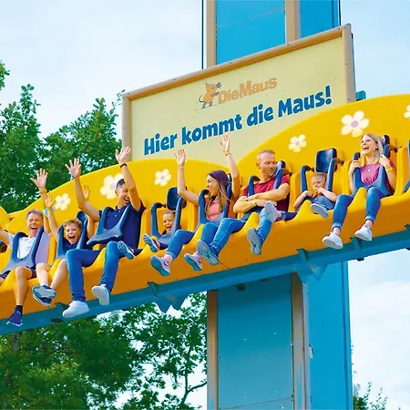 Ravensburger Spieleland Feriendorf-2