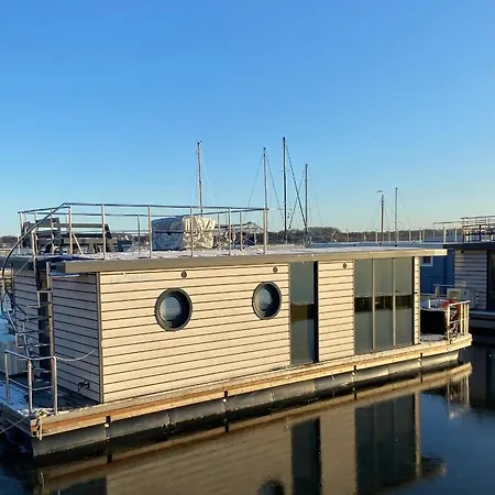 Ostsee Hausboot Schleswig Ostseeblick 2-3