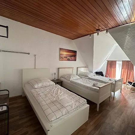 Eva'S Hostel - Self Check-In & Only Private Rooms-3