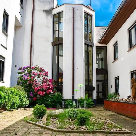 Kurgarten-Hotel-2