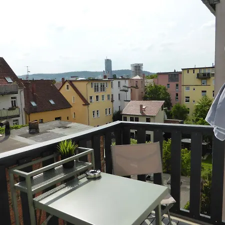 Jena City Apartment, Balkon, sonnig, Wifi, Parkplätze, Nähe Zentrum-3