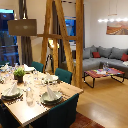Jena City Apartment, Balkon, sonnig, Wifi, Parkplätze, Nähe Zentrum-2