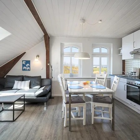 Ferienhaus Hemenswarft direkt an der Nordsee mit Meerblick-2